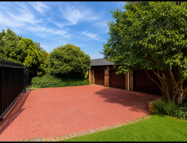 3 BEDROOM HOUSE FOR SALE IN THREE RIVERS EAST
